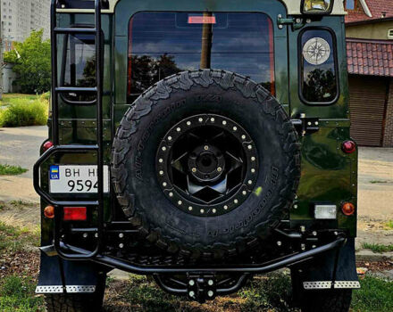 Чорний Ленд Ровер Дефендер, об'ємом двигуна 2.5 л та пробігом 231 тис. км за 56000 $, фото 8 на Automoto.ua