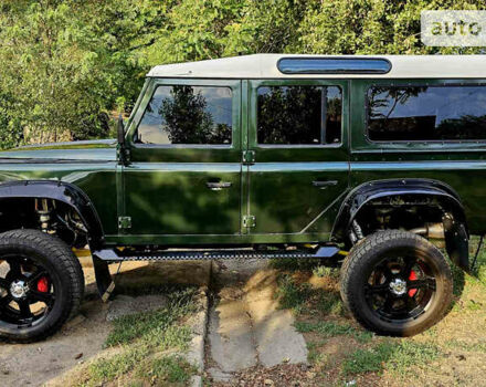 Чорний Ленд Ровер Дефендер, об'ємом двигуна 2.5 л та пробігом 231 тис. км за 56000 $, фото 10 на Automoto.ua