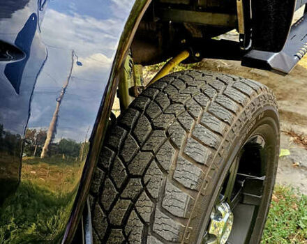 Чорний Ленд Ровер Дефендер, об'ємом двигуна 2.5 л та пробігом 231 тис. км за 56000 $, фото 9 на Automoto.ua