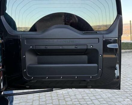 Черный Ленд Ровер Дефендер, объемом двигателя 3 л и пробегом 102 тыс. км за 88500 $, фото 51 на Automoto.ua