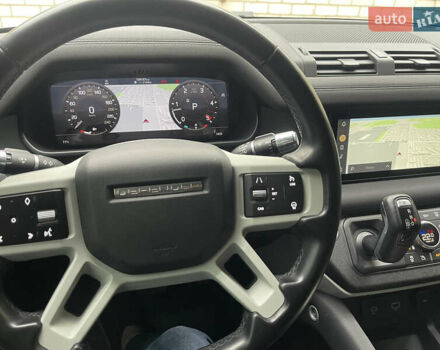 Чорний Ленд Ровер Дефендер, об'ємом двигуна 2 л та пробігом 107 тис. км за 54799 $, фото 24 на Automoto.ua