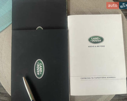Чорний Ленд Ровер Дефендер, об'ємом двигуна 2 л та пробігом 107 тис. км за 54799 $, фото 69 на Automoto.ua