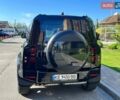 Черный Ленд Ровер Дефендер, объемом двигателя 2 л и пробегом 145 тыс. км за 52900 $, фото 6 на Automoto.ua