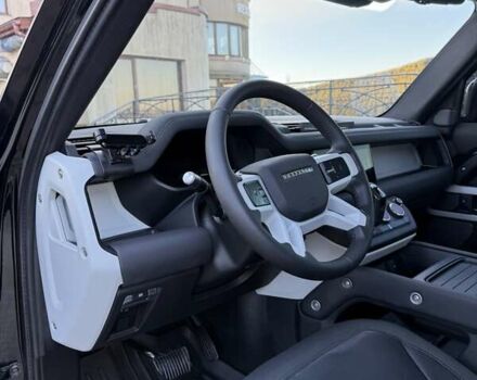 Черный Ленд Ровер Дефендер, объемом двигателя 3 л и пробегом 102 тыс. км за 88500 $, фото 32 на Automoto.ua