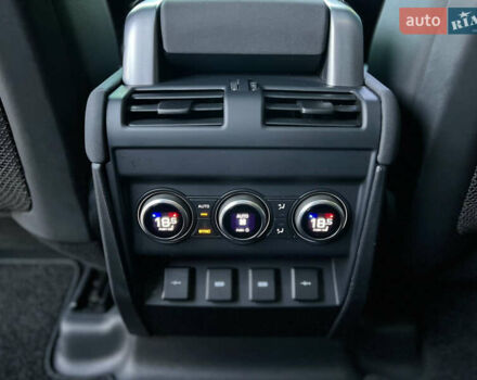 Черный Ленд Ровер Дефендер, объемом двигателя 3 л и пробегом 29 тыс. км за 89500 $, фото 37 на Automoto.ua