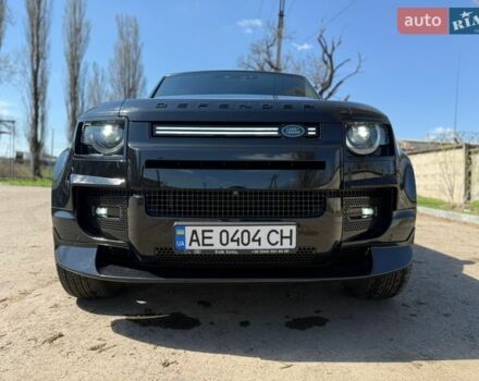 Чорний Ленд Ровер Дефендер, об'ємом двигуна 2 л та пробігом 92 тис. км за 54500 $, фото 16 на Automoto.ua
