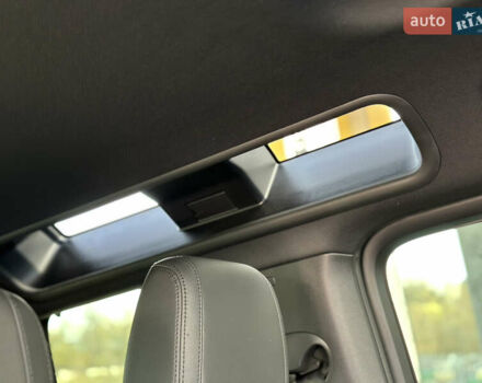 Чорний Ленд Ровер Дефендер, об'ємом двигуна 3 л та пробігом 89 тис. км за 68000 $, фото 61 на Automoto.ua