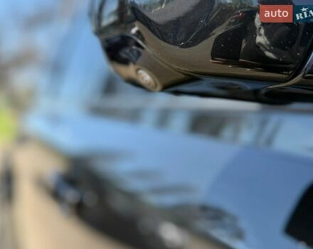 Чорний Ленд Ровер Дефендер, об'ємом двигуна 2 л та пробігом 92 тис. км за 54500 $, фото 18 на Automoto.ua