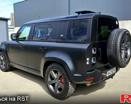 Черный Ленд Ровер Дефендер, объемом двигателя 3 л и пробегом 107 тыс. км за 70000 $, фото 4 на Automoto.ua