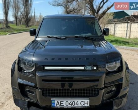 Чорний Ленд Ровер Дефендер, об'ємом двигуна 2 л та пробігом 92 тис. км за 54500 $, фото 2 на Automoto.ua