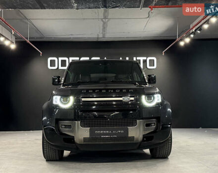 Черный Ленд Ровер Дефендер, объемом двигателя 3 л и пробегом 72 тыс. км за 83500 $, фото 3 на Automoto.ua