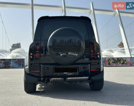 Чорний Ленд Ровер Дефендер, об'ємом двигуна 3 л та пробігом 89 тис. км за 68000 $, фото 10 на Automoto.ua