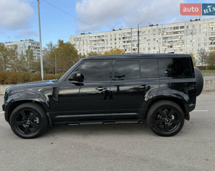 Черный Ленд Ровер Дефендер, объемом двигателя 2 л и пробегом 77 тыс. км за 76000 $, фото 1 на Automoto.ua