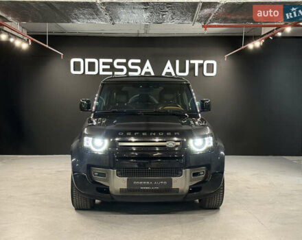 Черный Ленд Ровер Дефендер, объемом двигателя 3 л и пробегом 72 тыс. км за 83500 $, фото 1 на Automoto.ua