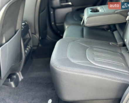 Чорний Ленд Ровер Дефендер, об'ємом двигуна 3 л та пробігом 89 тис. км за 68000 $, фото 36 на Automoto.ua