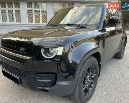 Чорний Ленд Ровер Дефендер, об'ємом двигуна 2 л та пробігом 107 тис. км за 54799 $, фото 20 на Automoto.ua