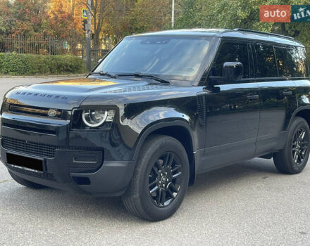Чорний Ленд Ровер Дефендер, об'ємом двигуна 2 л та пробігом 107 тис. км за 54799 $, фото 5 на Automoto.ua