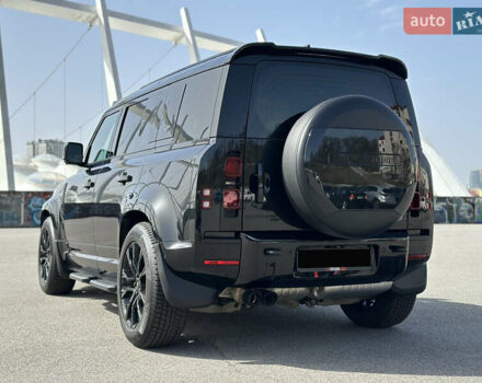 Чорний Ленд Ровер Дефендер, об'ємом двигуна 3 л та пробігом 89 тис. км за 68000 $, фото 11 на Automoto.ua