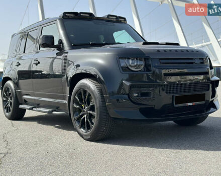 Чорний Ленд Ровер Дефендер, об'ємом двигуна 3 л та пробігом 89 тис. км за 68000 $, фото 13 на Automoto.ua