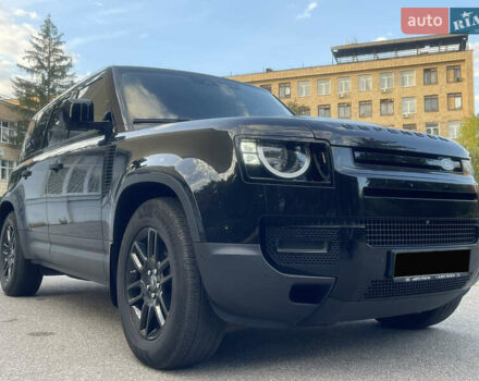 Чорний Ленд Ровер Дефендер, об'ємом двигуна 2 л та пробігом 107 тис. км за 54799 $, фото 15 на Automoto.ua