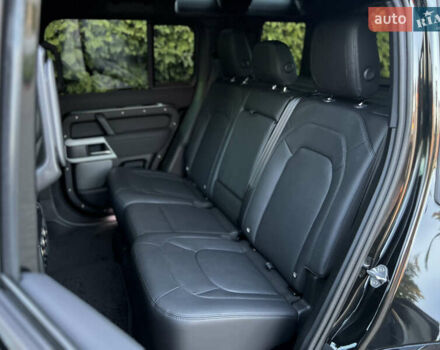 Черный Ленд Ровер Дефендер, объемом двигателя 3 л и пробегом 29 тыс. км за 89500 $, фото 34 на Automoto.ua