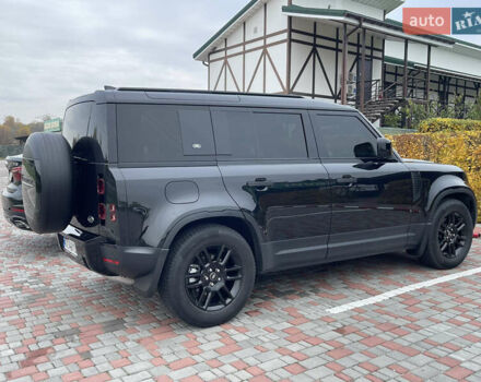 Чорний Ленд Ровер Дефендер, об'ємом двигуна 2 л та пробігом 107 тис. км за 54799 $, фото 77 на Automoto.ua