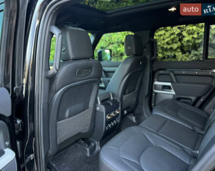 Черный Ленд Ровер Дефендер, объемом двигателя 3 л и пробегом 29 тыс. км за 89500 $, фото 33 на Automoto.ua