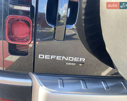 Черный Ленд Ровер Дефендер, объемом двигателя 2 л и пробегом 112 тыс. км за 56000 $, фото 10 на Automoto.ua
