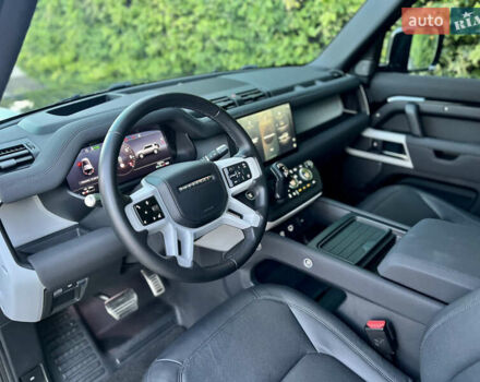 Черный Ленд Ровер Дефендер, объемом двигателя 3 л и пробегом 29 тыс. км за 89500 $, фото 30 на Automoto.ua