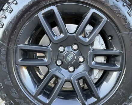 Черный Ленд Ровер Дефендер, объемом двигателя 3 л и пробегом 102 тыс. км за 88500 $, фото 21 на Automoto.ua