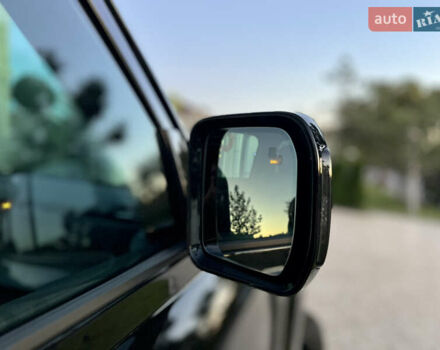 Черный Ленд Ровер Дефендер, объемом двигателя 3 л и пробегом 29 тыс. км за 89500 $, фото 25 на Automoto.ua