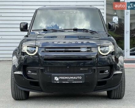 Чорний Ленд Ровер Дефендер, об'ємом двигуна 3 л та пробігом 113 тис. км за 66900 $, фото 5 на Automoto.ua