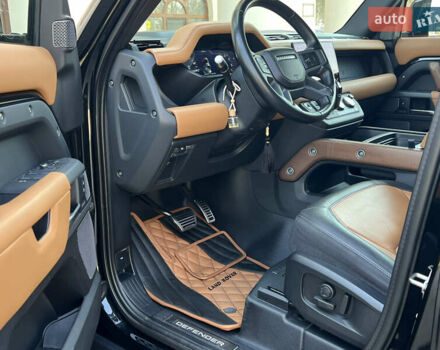 Чорний Ленд Ровер Дефендер, об'ємом двигуна 3 л та пробігом 72 тис. км за 83500 $, фото 23 на Automoto.ua