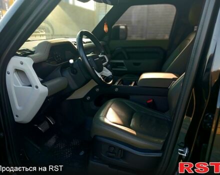 Черный Ленд Ровер Дефендер, объемом двигателя 3 л и пробегом 99 тыс. км за 62500 $, фото 5 на Automoto.ua