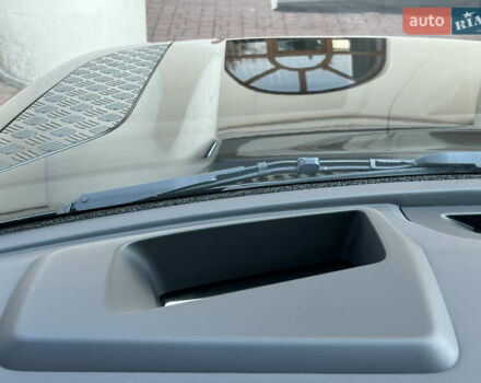 Чорний Ленд Ровер Дефендер, об'ємом двигуна 3 л та пробігом 72 тис. км за 83500 $, фото 43 на Automoto.ua