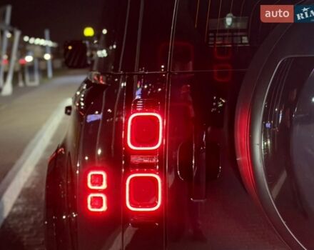 Чорний Ленд Ровер Дефендер, об'ємом двигуна 3 л та пробігом 99 тис. км за 59800 $, фото 53 на Automoto.ua