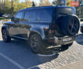 Чорний Ленд Ровер Дефендер, об'ємом двигуна 2 л та пробігом 47 тис. км за 75900 $, фото 6 на Automoto.ua