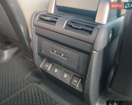 Чорний Ленд Ровер Дефендер, об'ємом двигуна 3 л та пробігом 99 тис. км за 59800 $, фото 23 на Automoto.ua