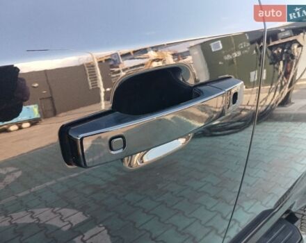 Чорний Ленд Ровер Дефендер, об'ємом двигуна 3 л та пробігом 99 тис. км за 59800 $, фото 7 на Automoto.ua