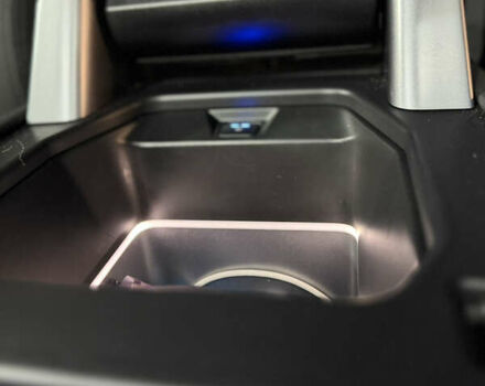 Черный Ленд Ровер Дефендер, объемом двигателя 3 л и пробегом 166 тыс. км за 60000 $, фото 13 на Automoto.ua