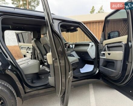 Черный Ленд Ровер Дефендер, объемом двигателя 3 л и пробегом 72 тыс. км за 75999 $, фото 94 на Automoto.ua