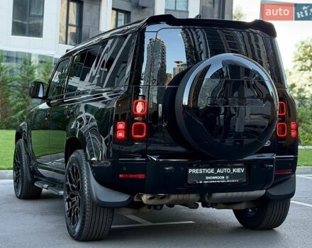 Черный Ленд Ровер Дефендер, объемом двигателя 3 л и пробегом 84 тыс. км за 82000 $, фото 22 на Automoto.ua