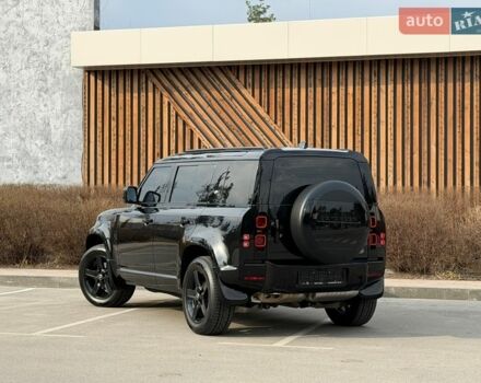 Черный Ленд Ровер Дефендер, объемом двигателя 3 л и пробегом 72 тыс. км за 75999 $, фото 59 на Automoto.ua