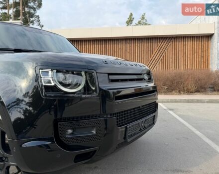 Черный Ленд Ровер Дефендер, объемом двигателя 3 л и пробегом 72 тыс. км за 75999 $, фото 4 на Automoto.ua
