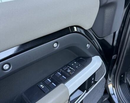 Ленд Ровер Дефендер 2022 в Киеве на Automoto.ua Черный Ленд Ровер Дефендер, объемом двигателя 3 л и пробегом 135 тыс. км за 70000 $, фото 12 на Automoto.ua