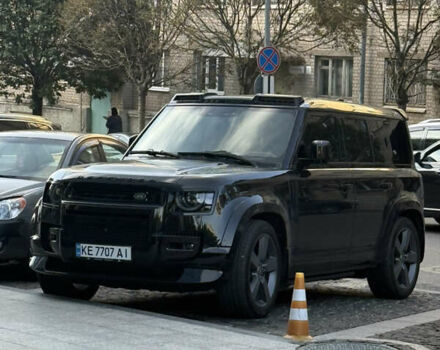 Черный Ленд Ровер Дефендер, объемом двигателя 5 л и пробегом 19 тыс. км за 138500 $, фото 12 на Automoto.ua