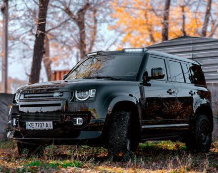 Черный Ленд Ровер Дефендер, объемом двигателя 5 л и пробегом 19 тыс. км за 138500 $, фото 1 на Automoto.ua
