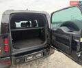 Чорний Ленд Ровер Дефендер, об'ємом двигуна 3 л та пробігом 165 тис. км за 49999 $, фото 18 на Automoto.ua