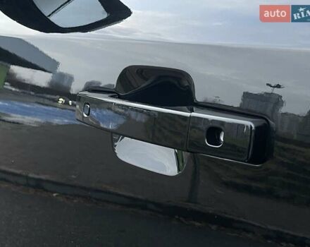 Черный Ленд Ровер Дефендер, объемом двигателя 3 л и пробегом 80 тыс. км за 84900 $, фото 17 на Automoto.ua