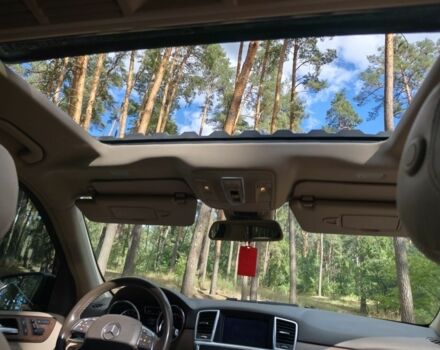 Чорний Ленд Ровер Дефендер, об'ємом двигуна 3 л та пробігом 88 тис. км за 81900 $, фото 37 на Automoto.ua